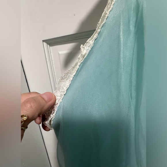 Vintage 1960's Lisette Lingerie Light Blue Mid Length Peignoir Set Size Small - Picture 5 of 11